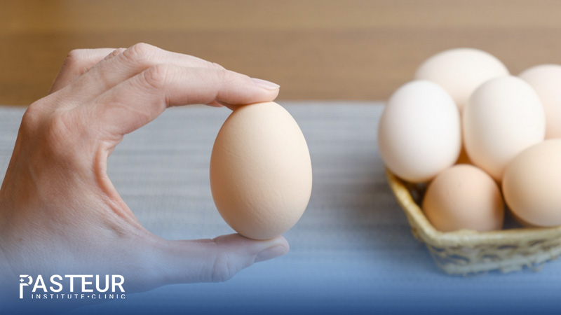 Các chuyên gia cảnh báo không nên ăn quá nhiều trứng gà để tránh nguy cơ mắc tim mạch