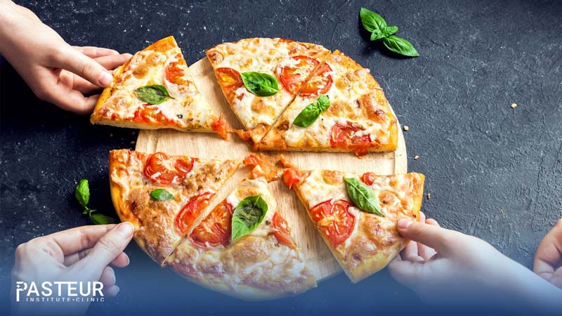 Chuyên gia dinh dưỡng hàng đầu khuyến cáo không nên ăn pizza thường xuyên vì nó là món ăn không lành mạnh đối với sức khỏe