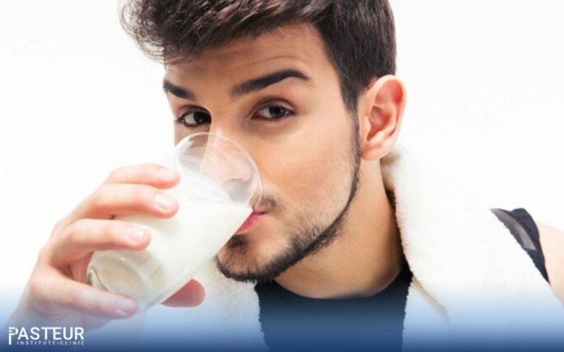Nam giới uống sữa đậu nành đối mặt với nhiều nguy cơ