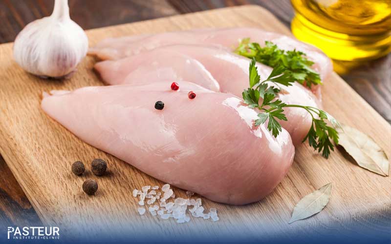 Những lợi ích mang lại từ ức gà trắng rất phù hợp với người ăn kiêng, gymer.